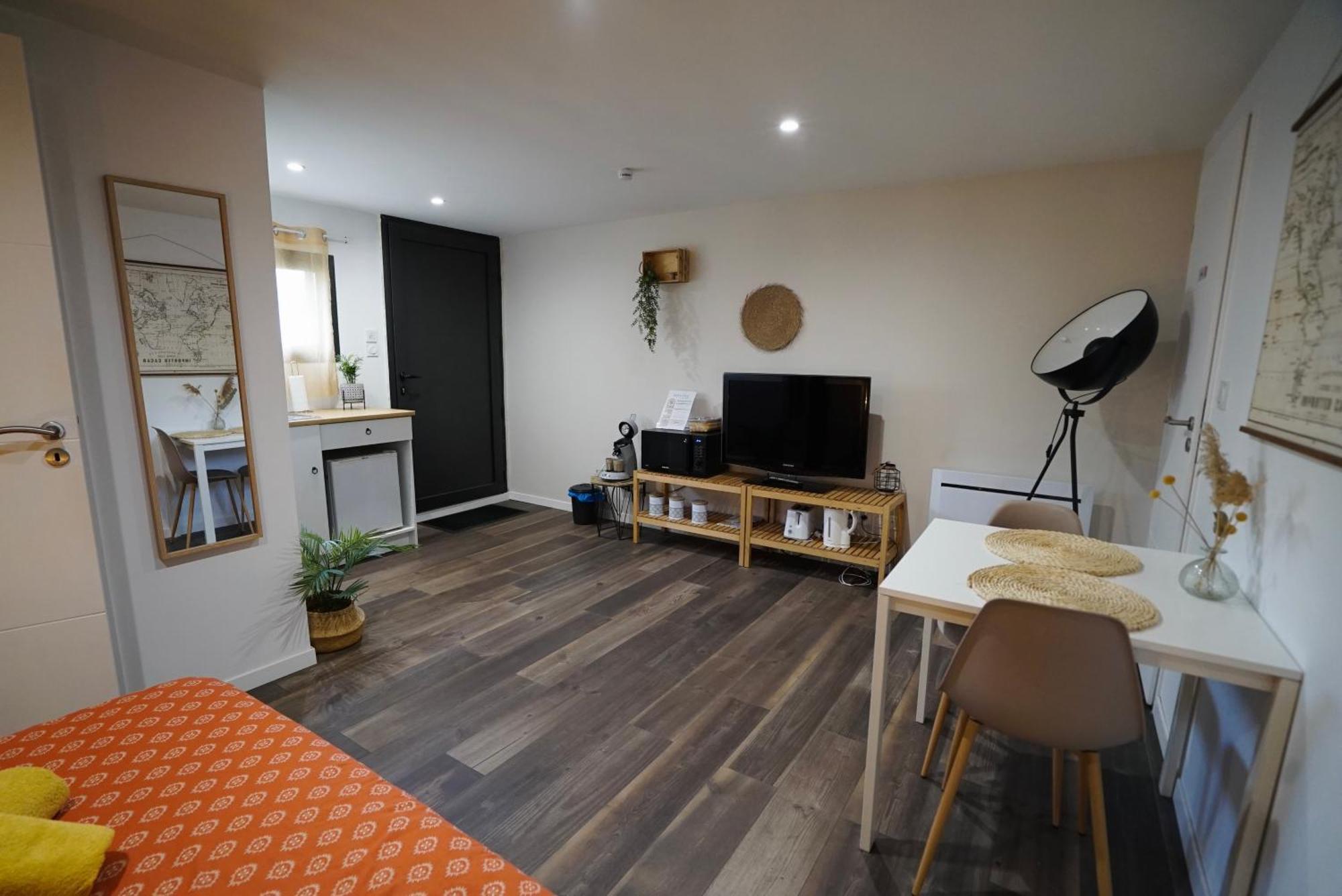 Studio Independant A 20Min Des Plages Castelnau-de-Guers Exterior photo